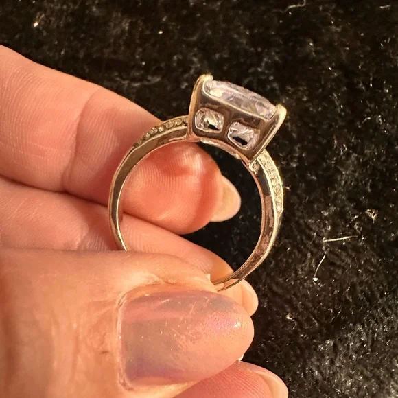 SS Zirconic Square Cut Ring - Picture 4 of 4